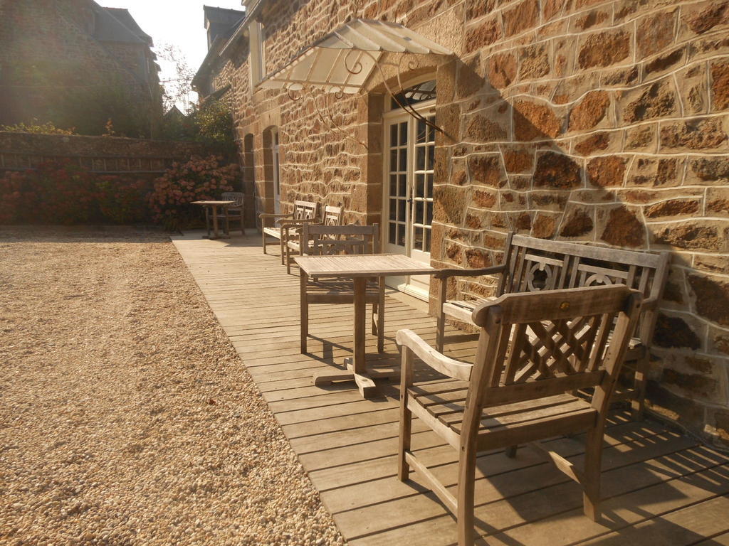 Le Jardin A Mordreuc Bed and Breakfast Pleudihen-sur-Rance Eksteriør billede